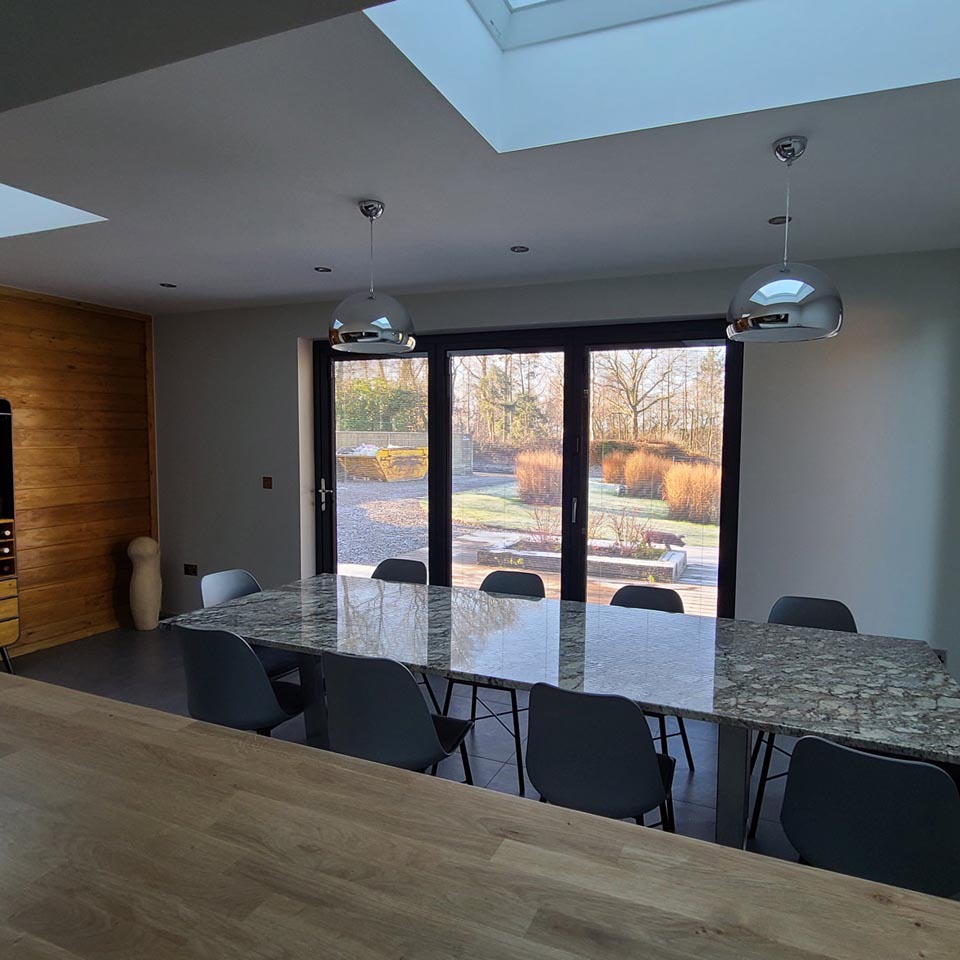 Single lower floor kitchen extension in Berkshire