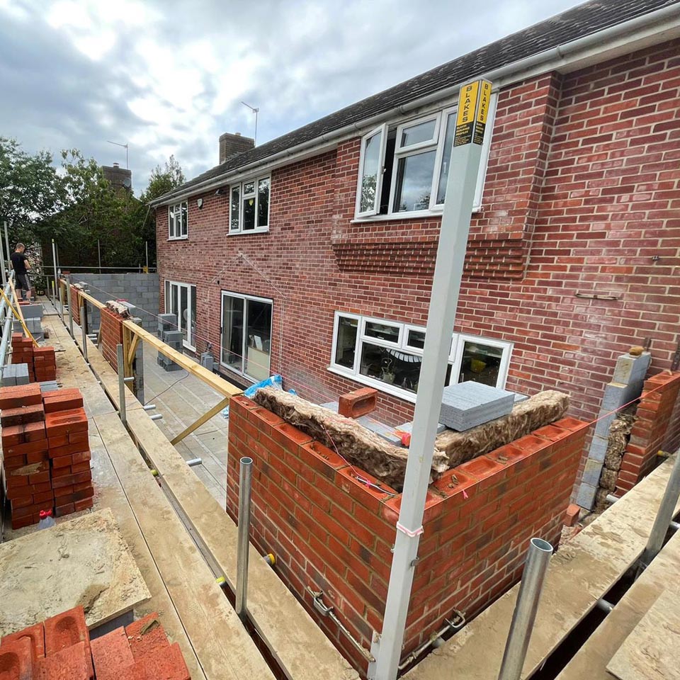A double aspect, single storey extension, Berkshire